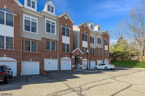 23 Rhodes Ct #23, Hawthorne Boro, NJ 07506