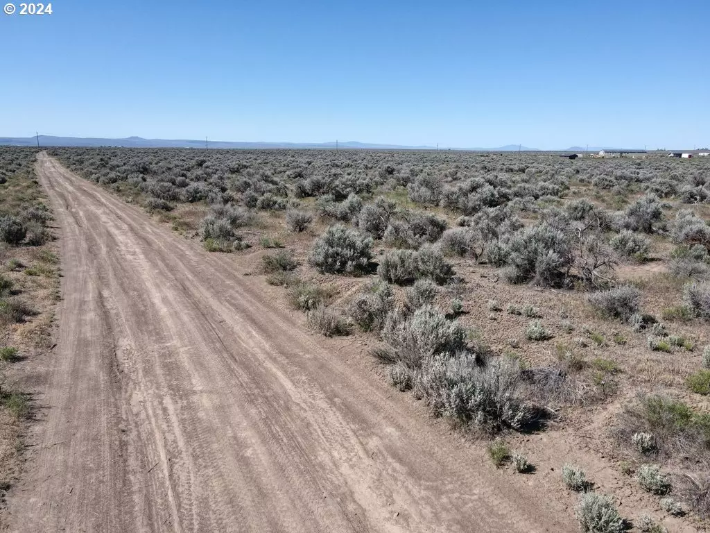 Christmas Valley, OR 97641,500 Lost Forest Lane