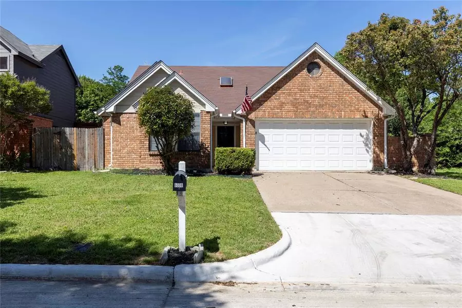 6008 Glenwood Drive, Arlington, TX 76017