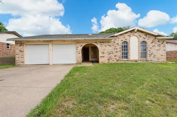 Arlington, TX 76014,607 E Williamsburg Manor