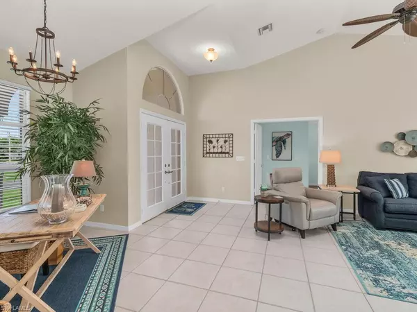 Marco Island, FL 34145,533 Bradford CT