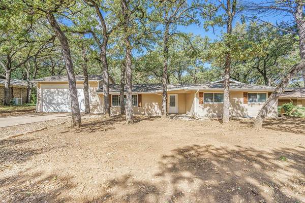 640 Ponderosa Drive, Hurst, TX 76053