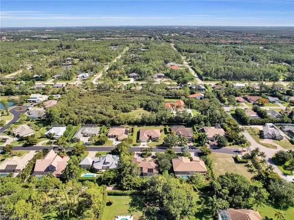 Bonita Springs, FL 34135,10079 Hidden Pines LN