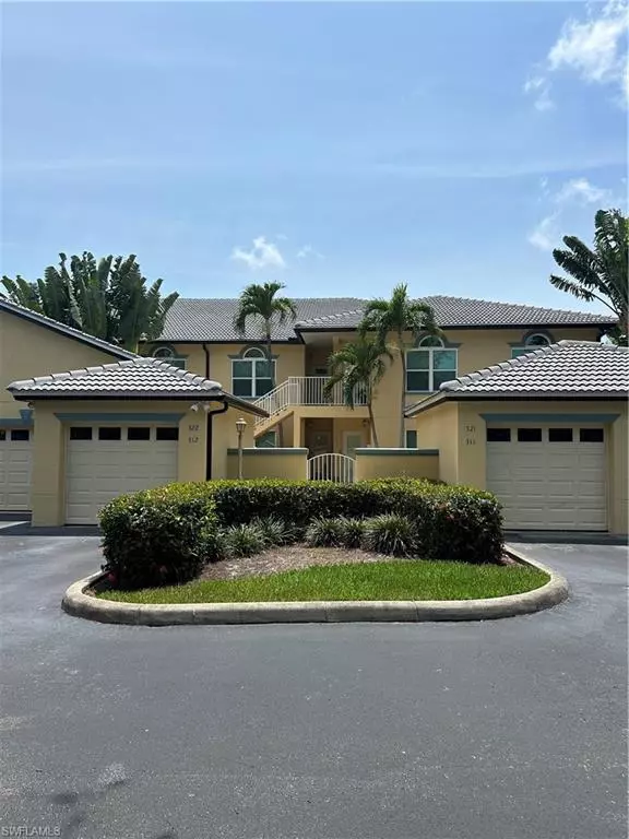 Naples, FL 34109,2145 Cay Lagoon DR 321