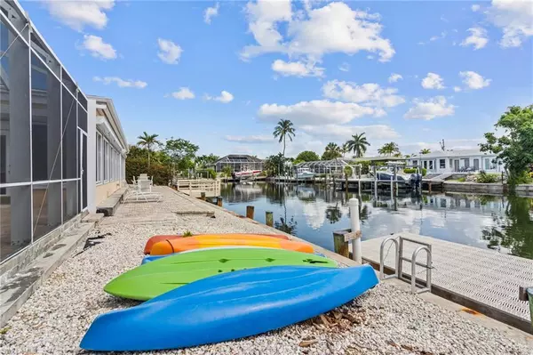 Marco Island, FL 34145,775 Willow CT