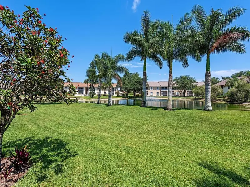 940 Palm View DR 115, Naples, FL 34110