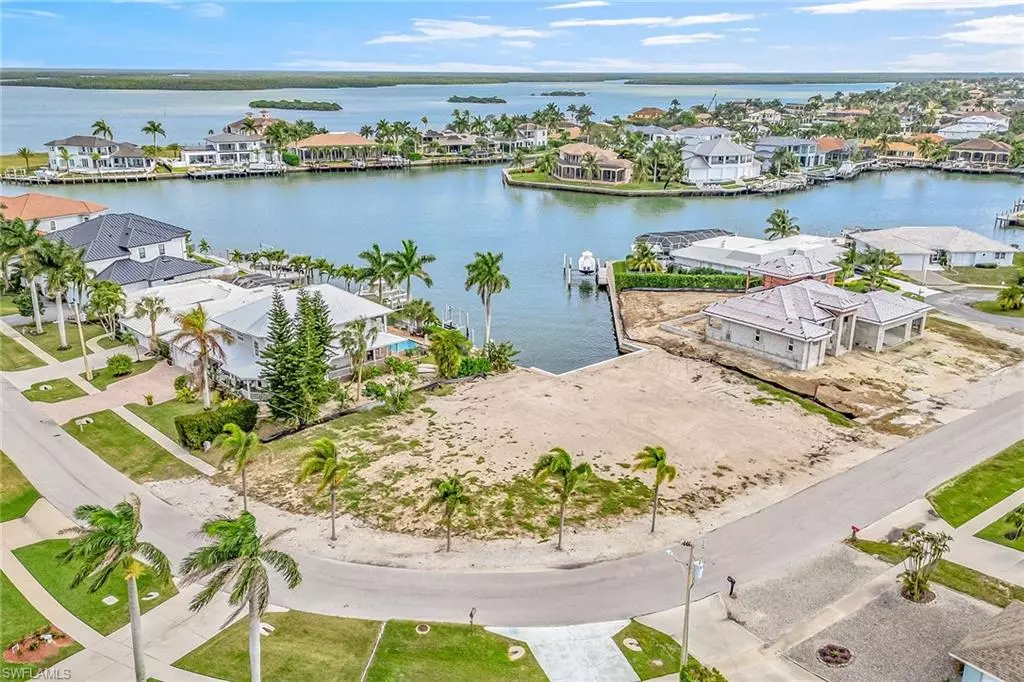 Marco Island, FL 34145,711 Fairlawn CT