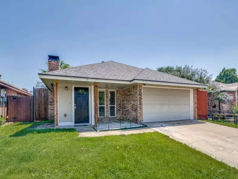 2022 Avignon Drive, Carrollton, TX 75007