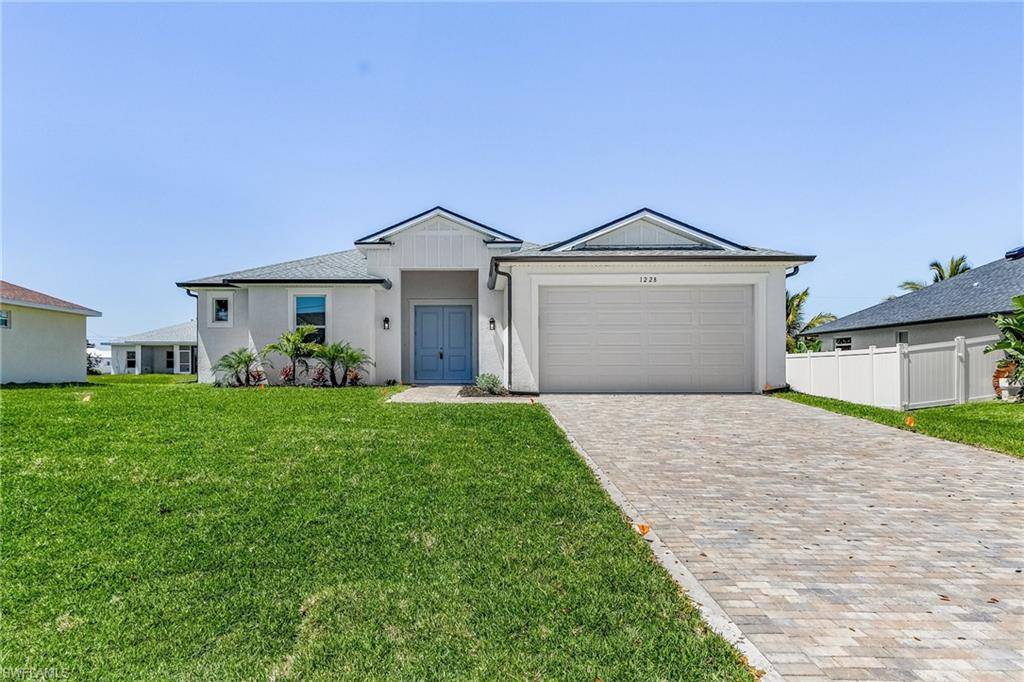 Cape Coral, FL 33993,1228 36th PL
