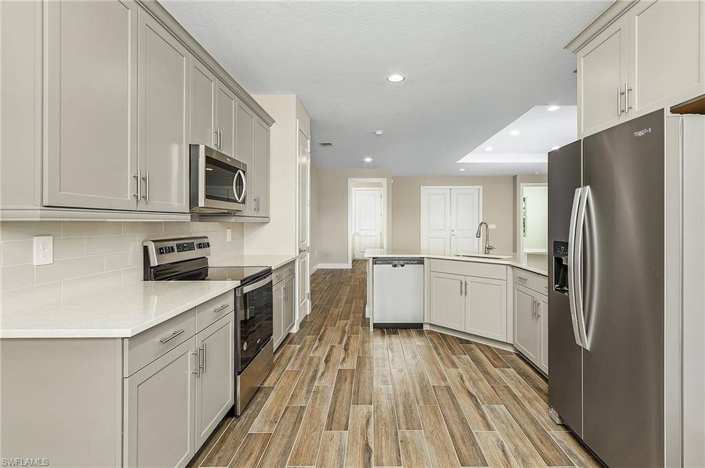 Cape Coral, FL 33993,1228 36th PL