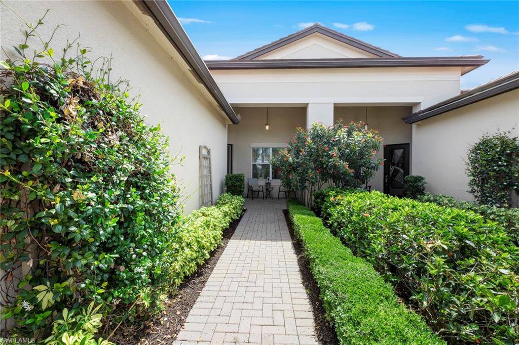 Bonita Springs, FL 34135,28471 Burano DR