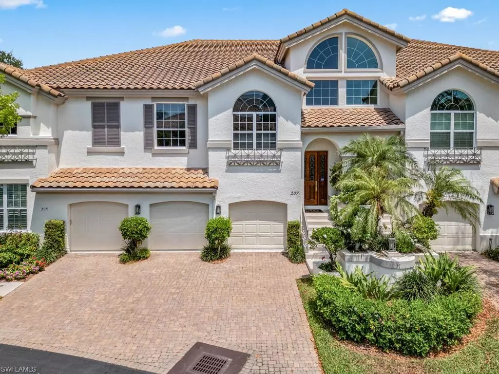 Naples, FL 34103,207 Colonade CIR 1704