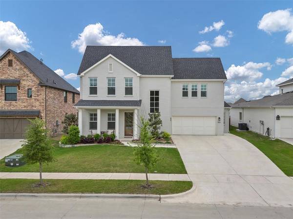 833 Landmark Drive, Aledo, TX 76008