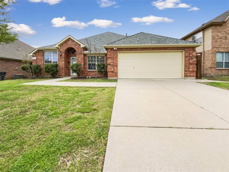 3036 Lakefield Drive, Little Elm, TX 75068