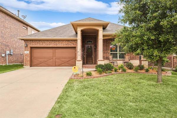 2025 Milano Lane, Lewisville, TX 75077