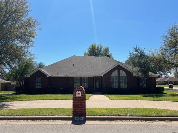 1404 Roanoake Drive,  Graham,  TX 76450