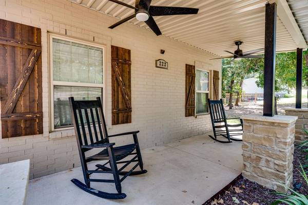 222 Knights Circle, Streetman, TX 75859