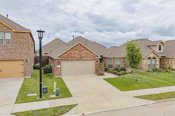 2117 Lake Hawthorne Trail, Little Elm, TX 75068