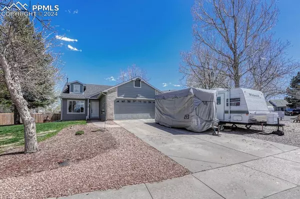 Colorado Springs, CO 80922,4865 Halter CT