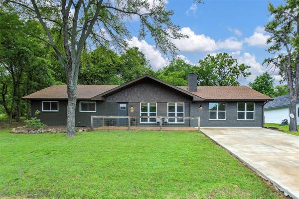 29 Hughes Drive,  Pottsboro,  TX 75076