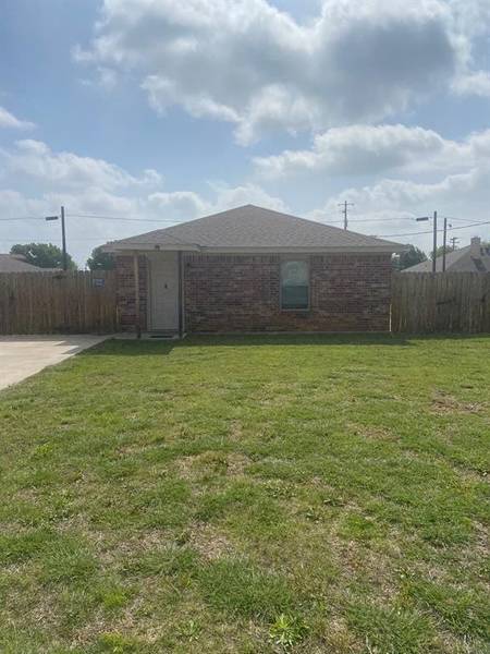 1210 Kay Drive, Olney, TX 76374