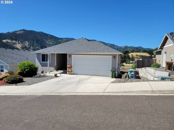 Myrtle Creek, OR 97457,1261 NE BALLARD CT