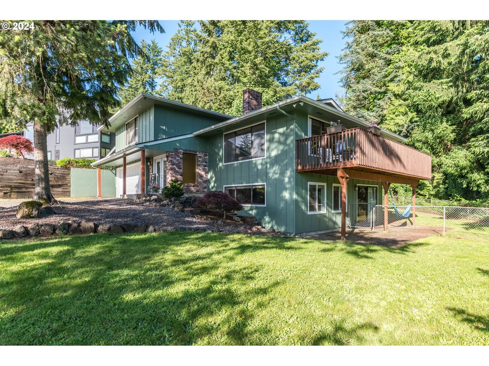 Longview, WA 98632,102 MONTVALE WAY