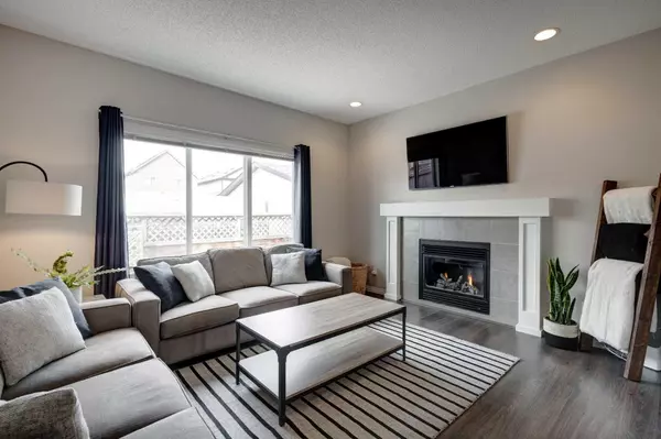 Calgary, AB T2Z 0Z4,79 Copperpond SQ SE