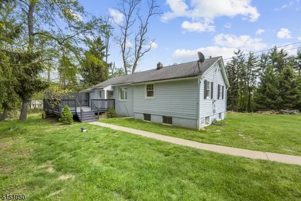 104 Dreahook Rd, Readington Twp., NJ 08833