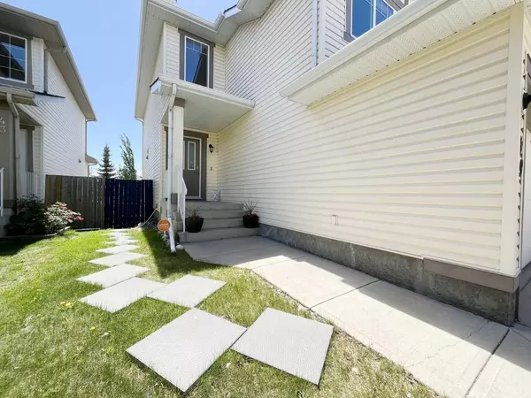 Calgary, AB T3P1C1,39 Evansmeade CRES NW