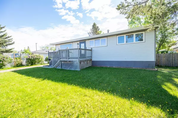 Innisfail, AB T4G 1J3,4124 50 AVE