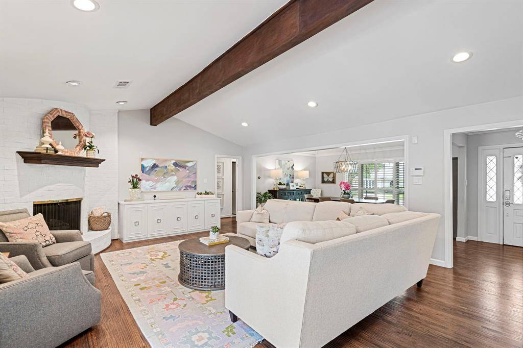 Dallas, TX 75231,9029 Maguires Bridge Drive