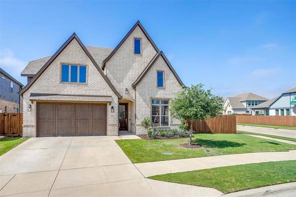 2669 Stadium View Drive,  Fort Worth,  TX 76118