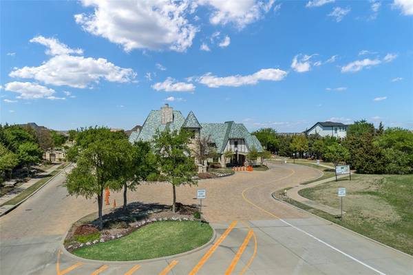 3396 Santa Bella Drive, Frisco, TX 75034