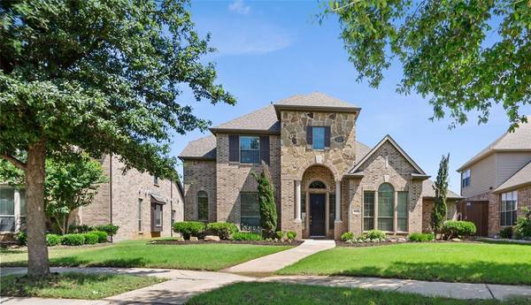 2305 Almsbury Lane, Lewisville, TX 75056