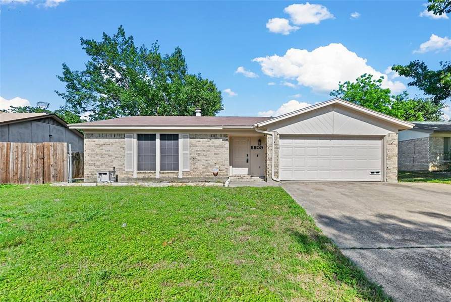 5809 Woodsetter Lane, Arlington, TX 76017