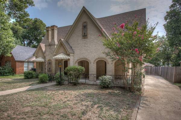 Fort Worth, TX 76109,3241 Greene Avenue