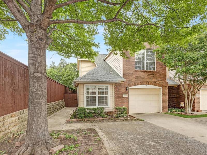 2454 Southcourt Circle, Irving, TX 75038