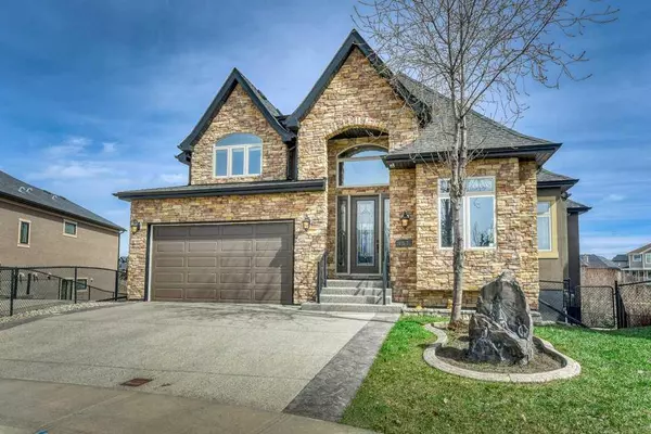 Chestermere, AB T1X 0K9,153 Magenta CRES