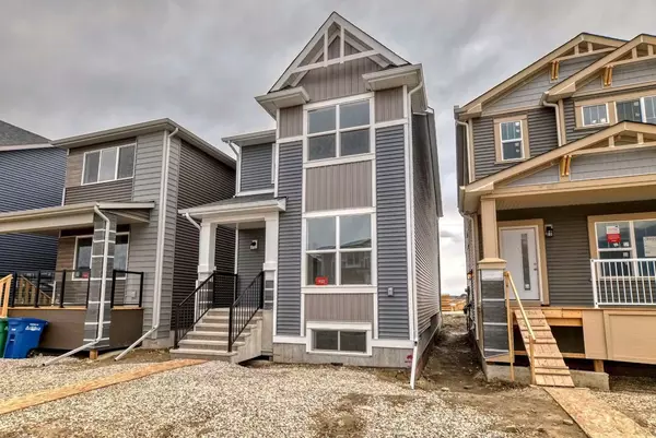 Airdrie, AB T4B 5L9,922 Cobblemore Common SW