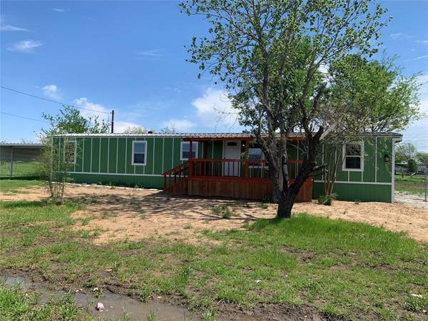 7100 Walden Drive, Joshua, TX 76058