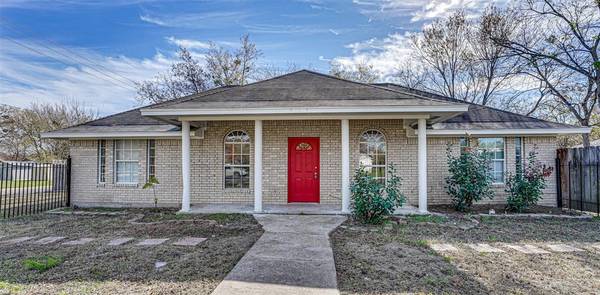 717 E 17th Avenue, Corsicana, TX 75110