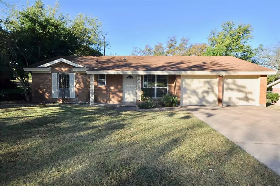 1108 Bois D Arc Street, Weatherford, TX 76086