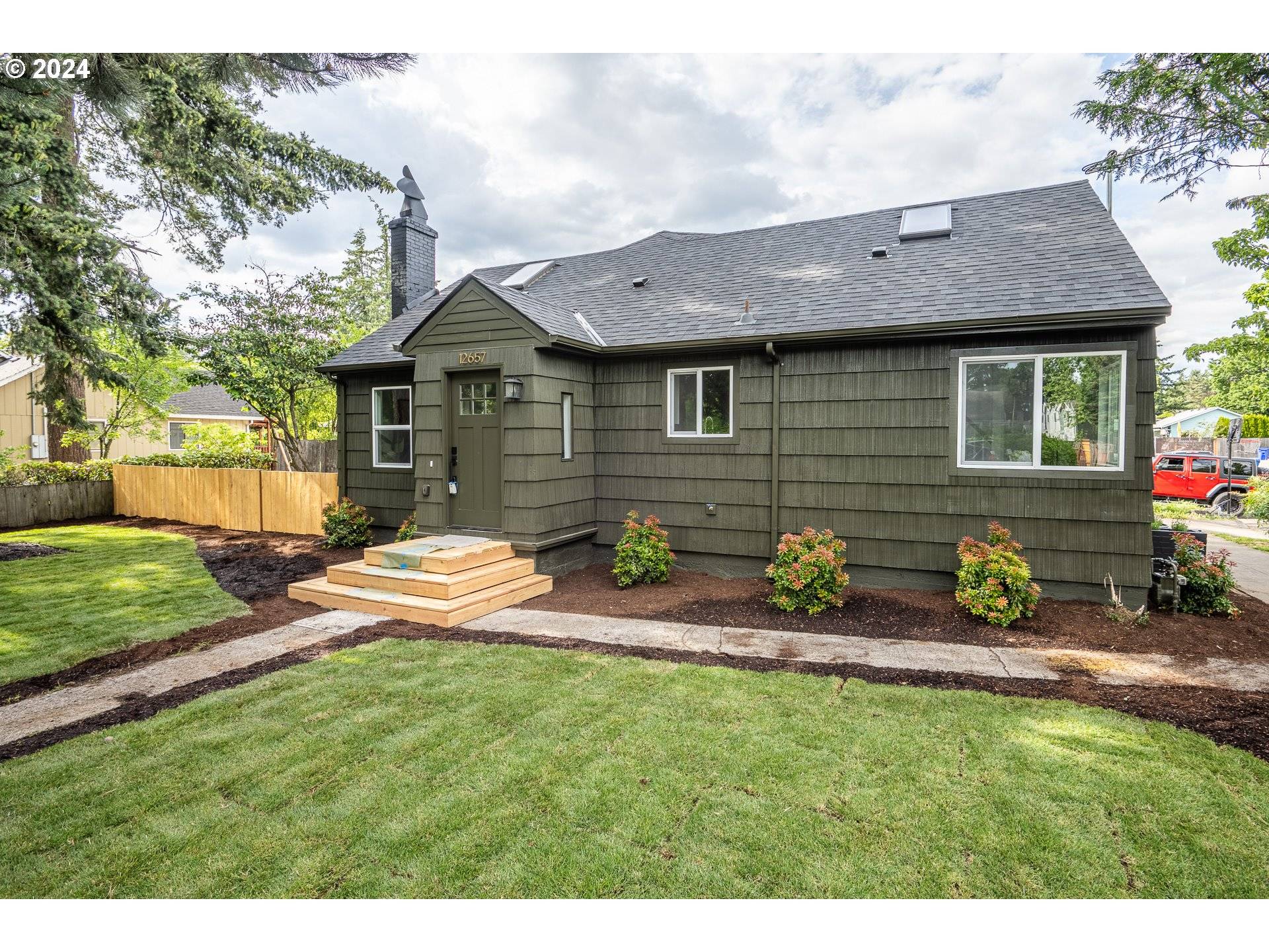 Portland, OR 97236,12657 SE BUSH ST