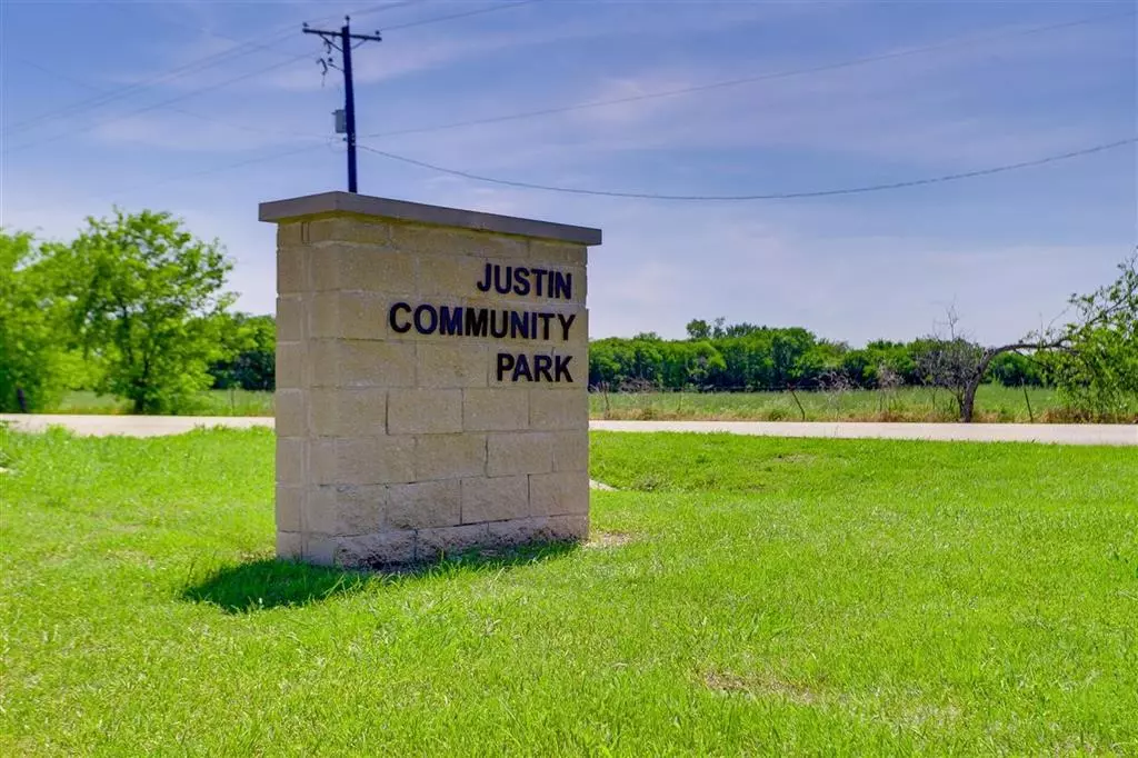 Justin, TX 76247,622 Autumn Drive