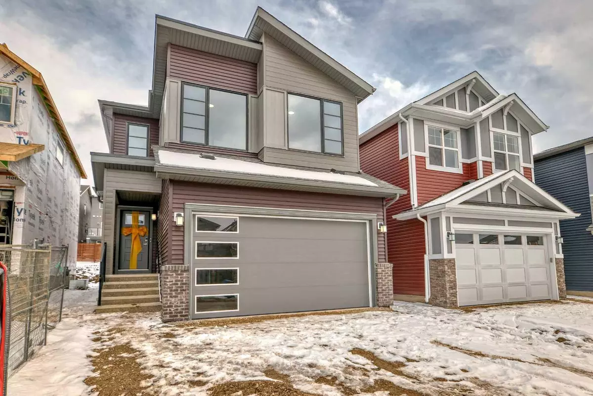 Calgary, AB T3P 1Z4,199 Lucas Close NW