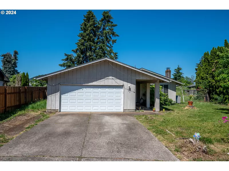 425 49TH LOOP, Springfield, OR 97478