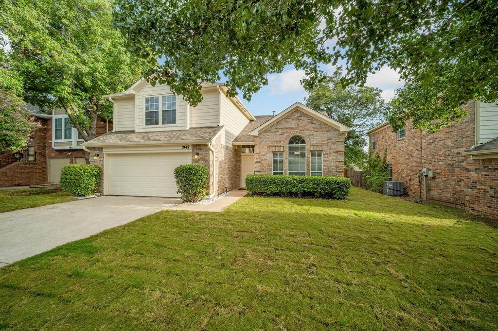 Grapevine, TX 76051,1942 Lilac Lane