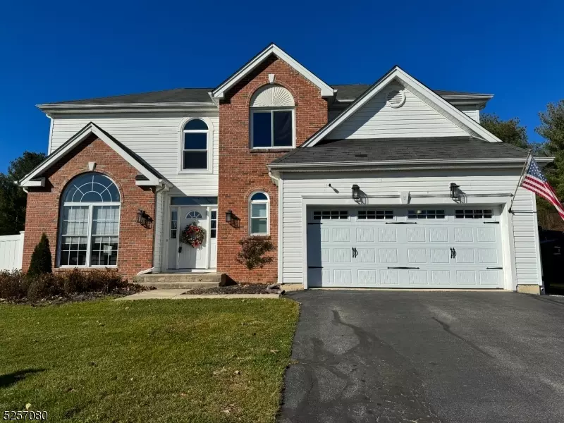 Lopatcong Twp., NJ 08865,32 Jade Ln