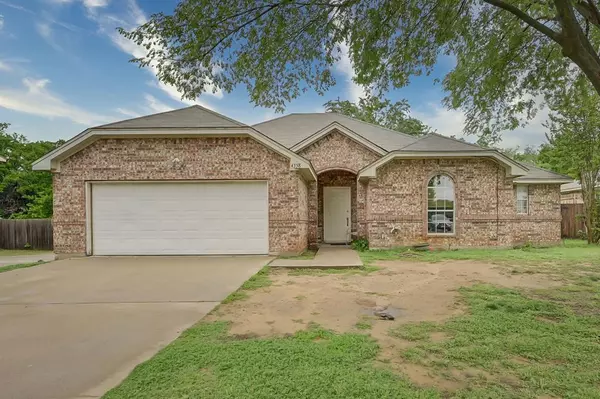 4358 Green Acres Circle, Arlington, TX 76017